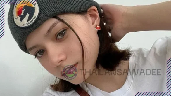 Ve-dep-con-lai-cua-becky-rebecca-patricia-armstrong Vẻ đẹp con lai của Becky Rebecca Patricia Armstrong