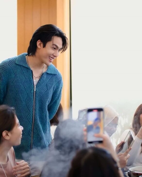 au-kittipon-tippayatayarut-facts-thu-vi Hình ảnh Au Kittipon Tippayatayarut điển trai