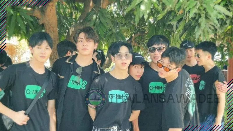 Nghệ sĩ, staff trực thuộc GMMTV là những người tham gia GMMTV Outing