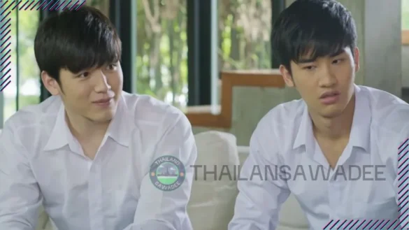 New Thitipoom Techaapaikhun phim Kiss Me Again (Bên trái)