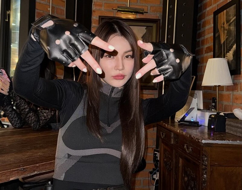 Chương trình truyền hình Kapook Ploynira Hiruntaveesin
