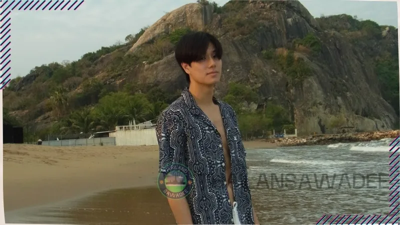 Phuwin sở hữu thân hình nóng bỏng