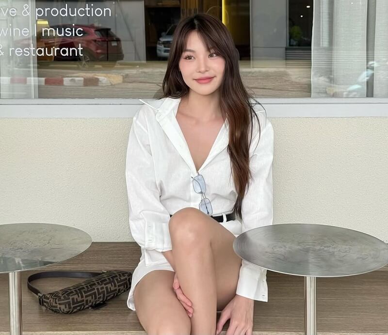 Sự nghiệp của Kapook Ploynira Hiruntaveesin