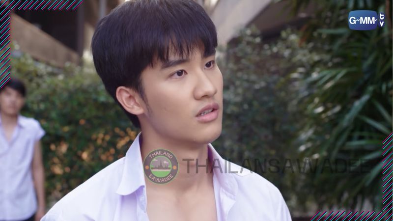 Tay Tawan Vihokratana trong phim Kiss Me Again