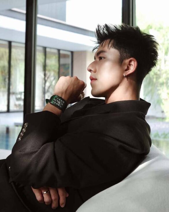 Tiểu sử Nine Naphat Siangsomboon