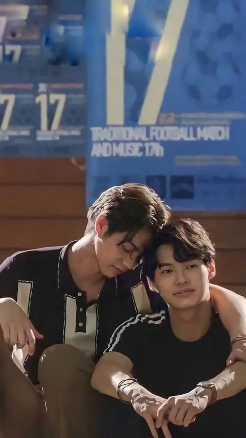 2gether-the-series-2020-thu-vien-hinh-anh-11 Sarawat tựa đầu lên Tine, 2gether The Series