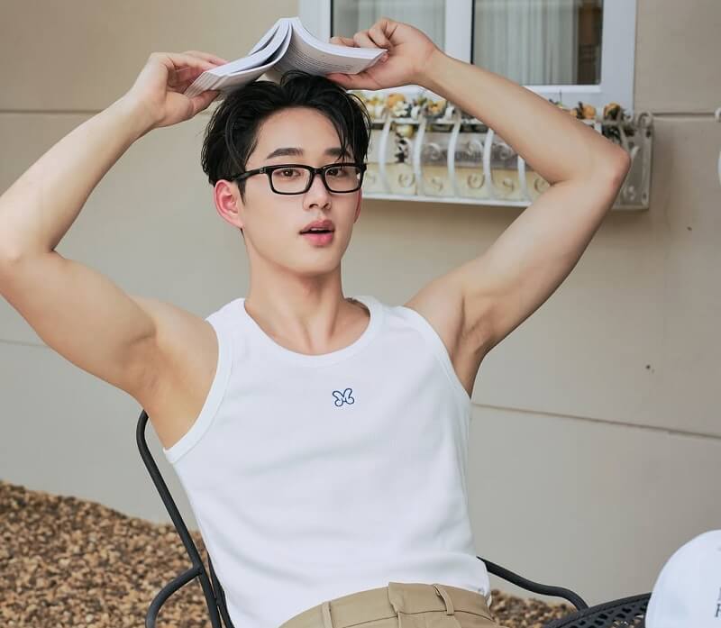 Chương trình truyền hình Est Supha Sangaworawong