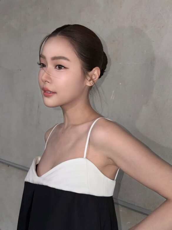 ly-lich-oom-eisaya-hosuwan Lý lịch Oom Eisaya Hosuwan