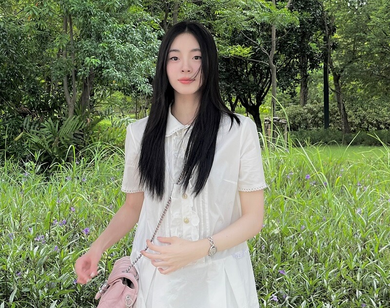 Earnearn Fatima Dechawaleekul bảng thông tin