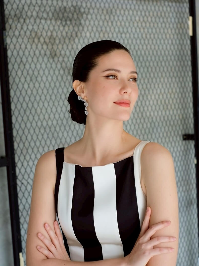Wikipedia Maria Poonlertlarp