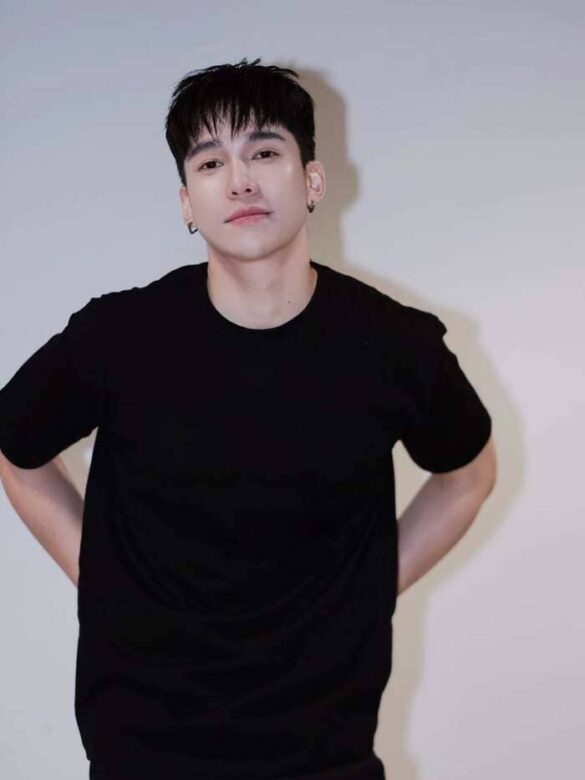 ly-lich-max-kornthas-rujeerattanavorapan Lý lịch Max Kornthas Rujeerattanavorapan