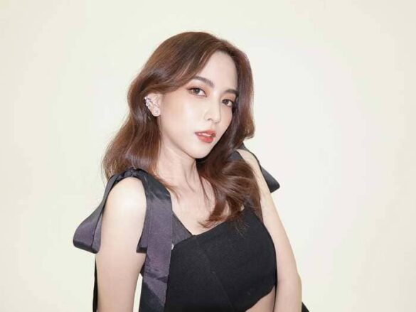 June Pornpawee Upatum là ai