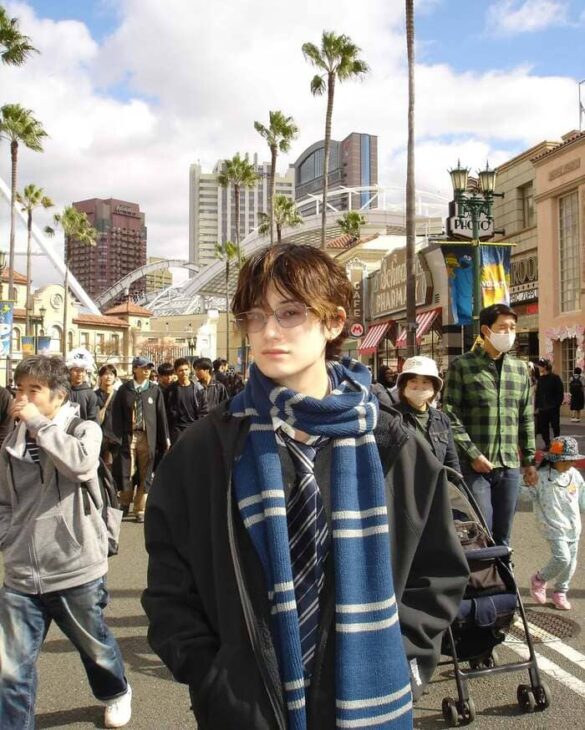 Profile Ton Tonhon Tantivejakul