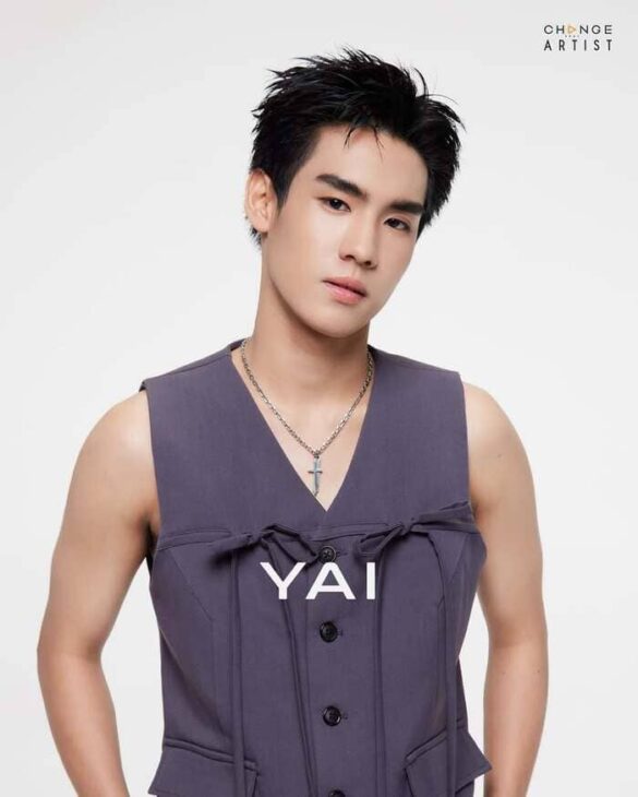 Profile Yai Teerapong Suparwong