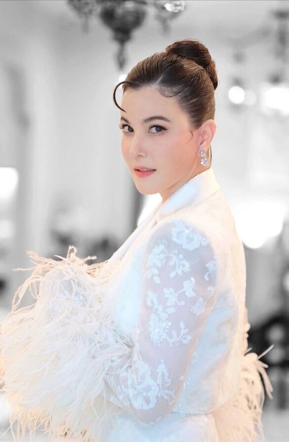 Profile Tanya Tanyares Engtrakul