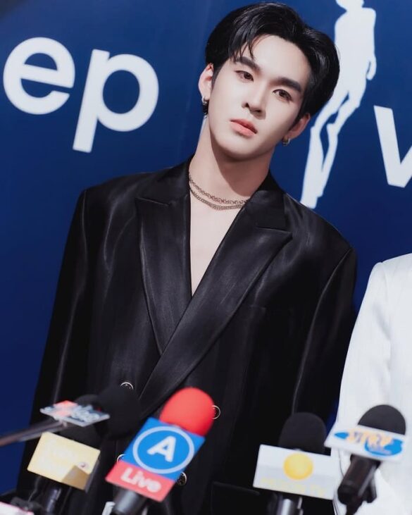 Profile Auau Thanaphum Sestasittikul