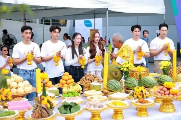 Lễ cúng và khai máy phim Dangerous Queen