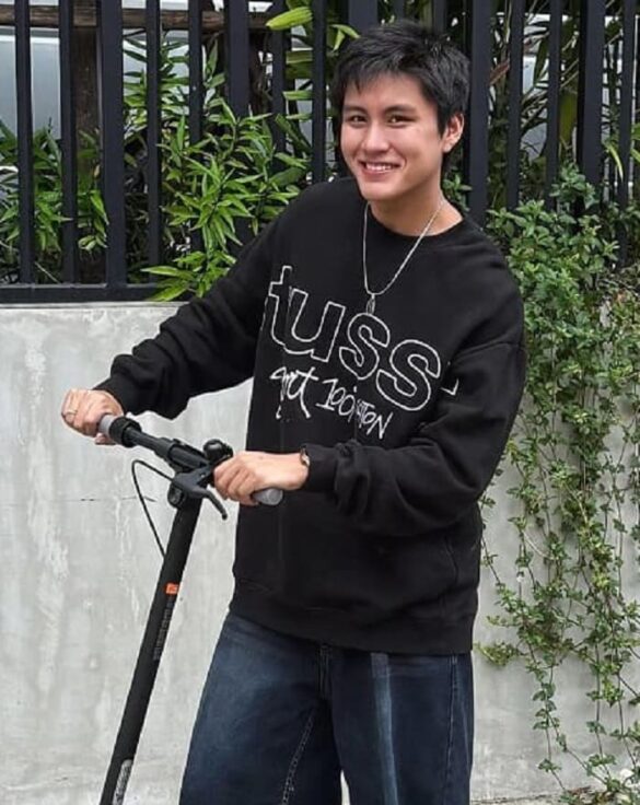 Lý lịch Boom Saharat Thiempan