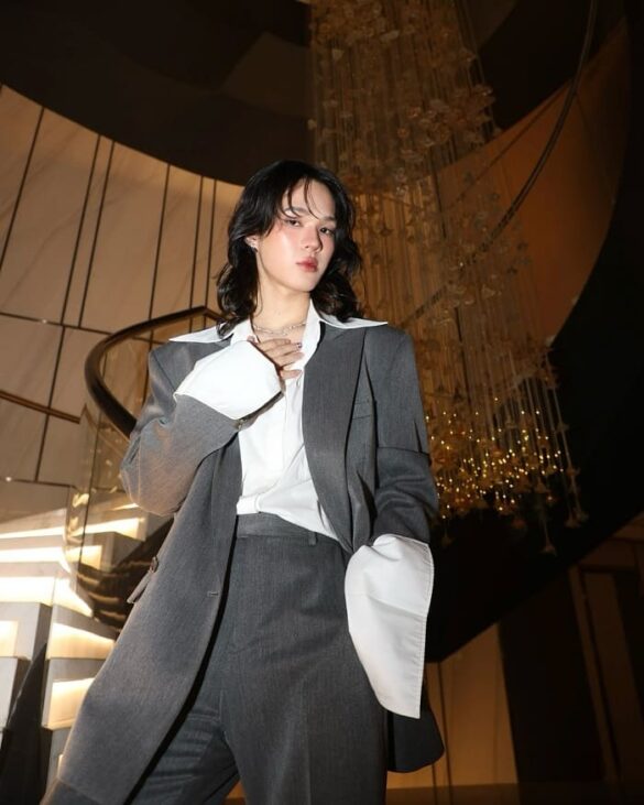 Lý lịch Obey Punnavich Sirikiatvanit