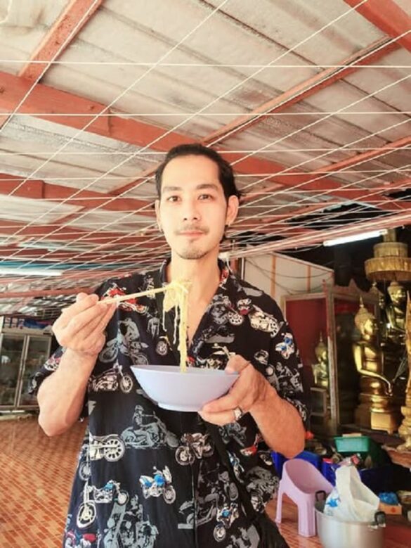 Profile Pom Panithi Krausopon