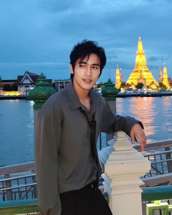 Wikipedia Bird Kittitat Pradab