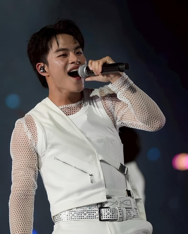 Marckris Kris Kanchanatip thăng hoa trên sân khấu