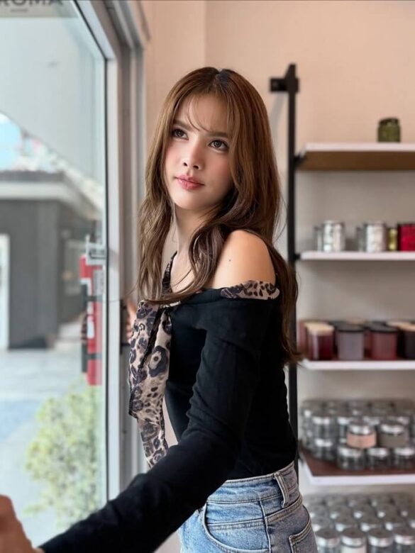 Profile Garn Nuttacha Chayangkanont