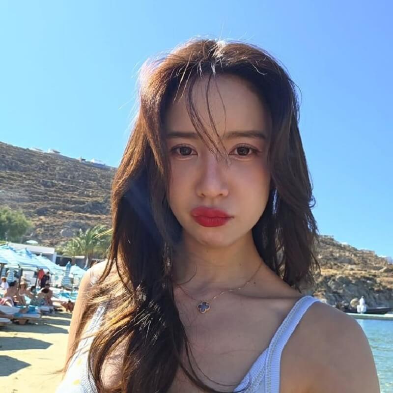 June Nannirin Varokornwatcharakool diễn viên