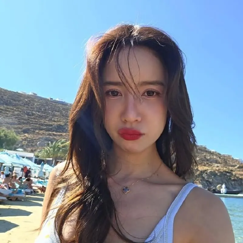 June Nannirin Varokornwatcharakool diễn viên