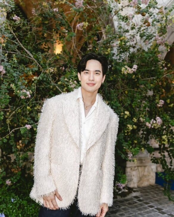 ko-vasin-asvanarunat-la-ai Ko Vasin Asvanarunat là ai