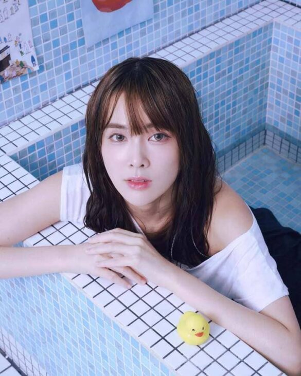 ly-lich-aom-punyawee-jungcharoen Lý lịch Aom Punyawee Jungcharoen