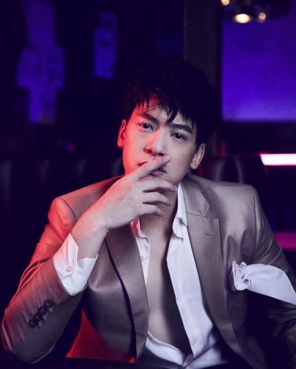 Lý lịch Bie Sukrit Wisetkaew