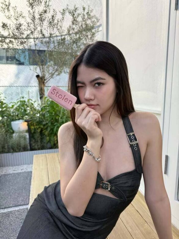 Lý lịch Charlette Wasita Hermenau