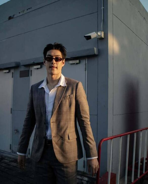 Lý lịch Krating Khunnarong Pratesrat