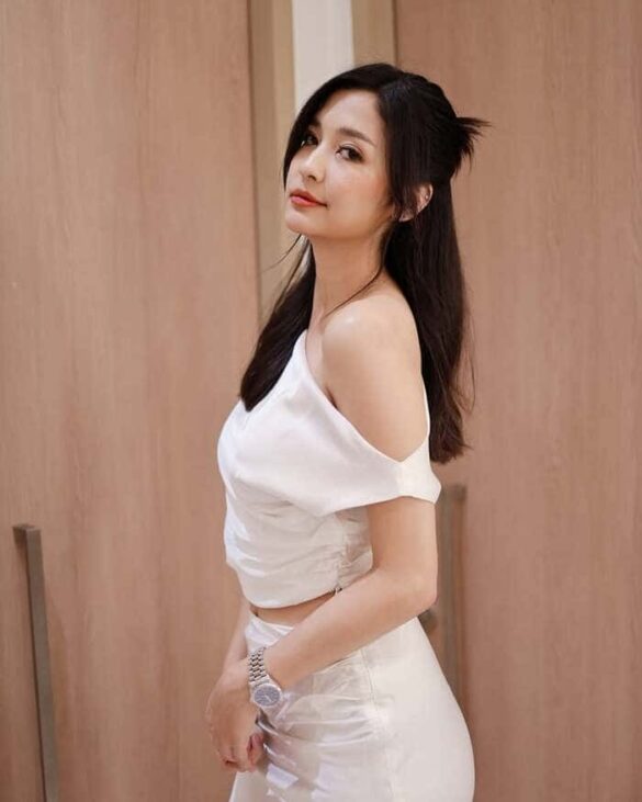 ly-lich-marie-broenner Lý lịch Marie Broenner