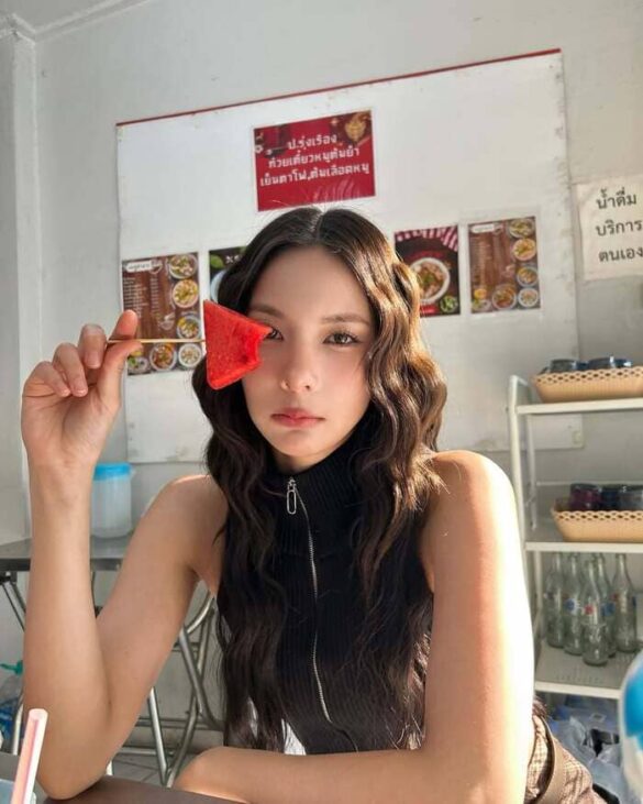 Lý lịch Plaifah Siraacha