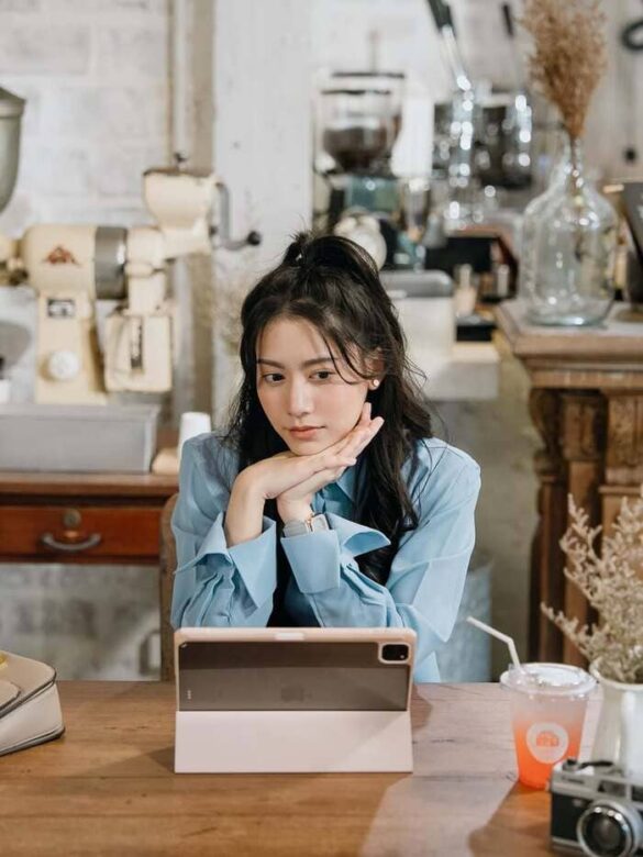 profile-palm-paramee-luengnaruemitchai Profile Palm Paramee Luengnaruemitchai