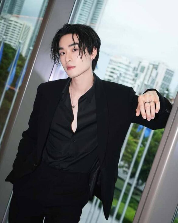 Tiểu sử Lay Talay Sanguandikul