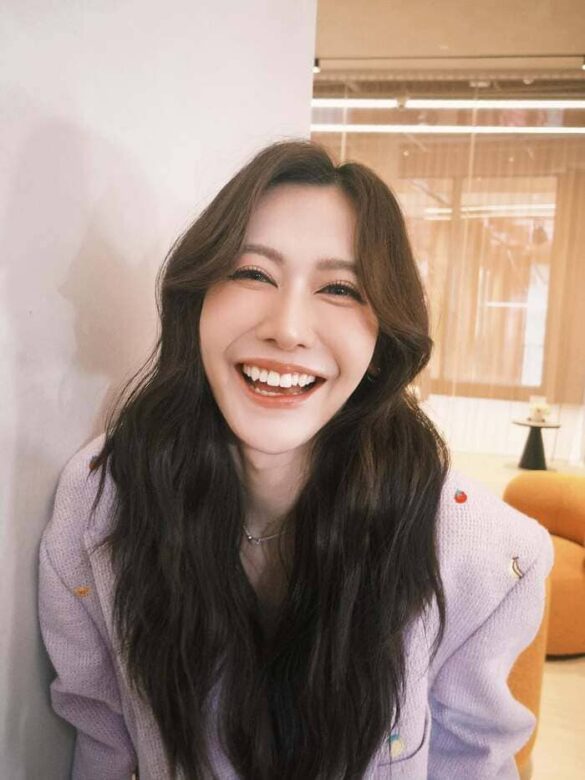 Tiểu sử Noey Kanteera Wadcharathadsanakul