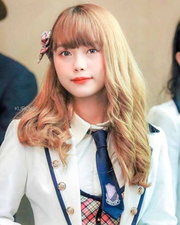 Wikipedia Music Praewa Suthamphong