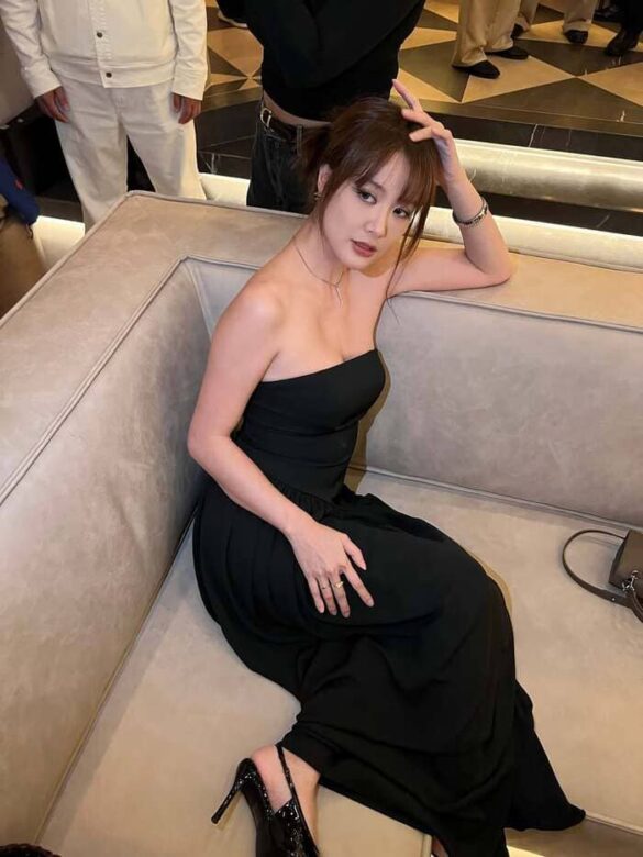 Wikipedia Nink Saranya Jumpatip