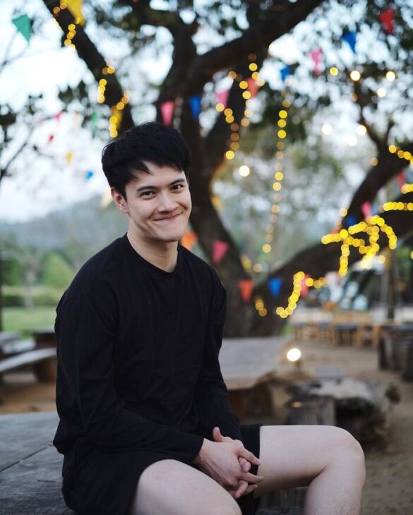 Wikipedia Ou Smithi Likhitmaskul