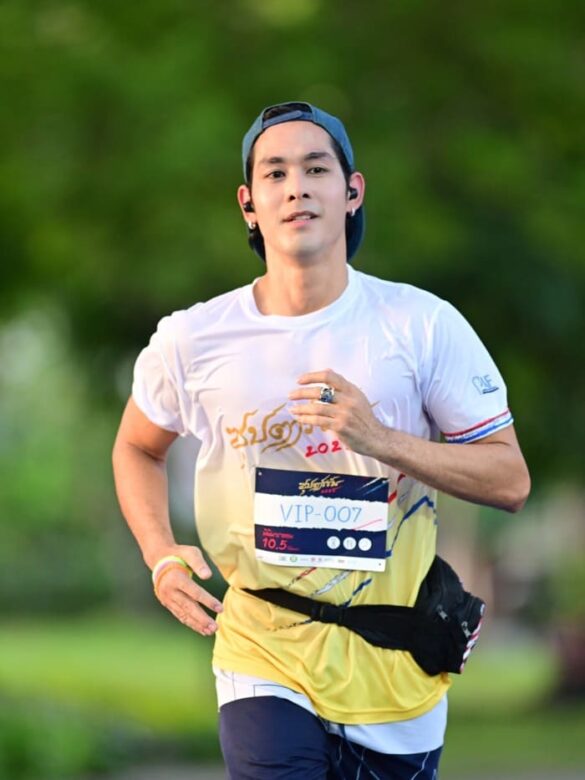 Wikipedia Pom Panithi Krausopon