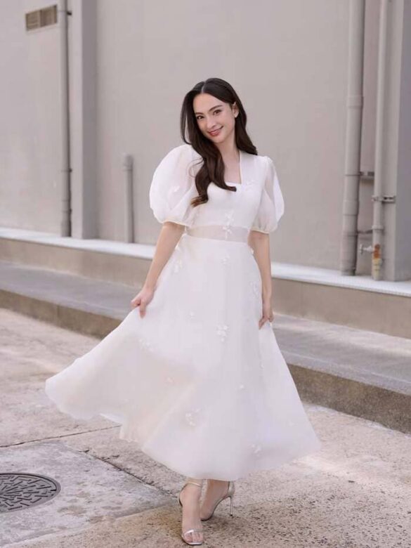 anna-glucks-la-ai Anna Glucks là ai