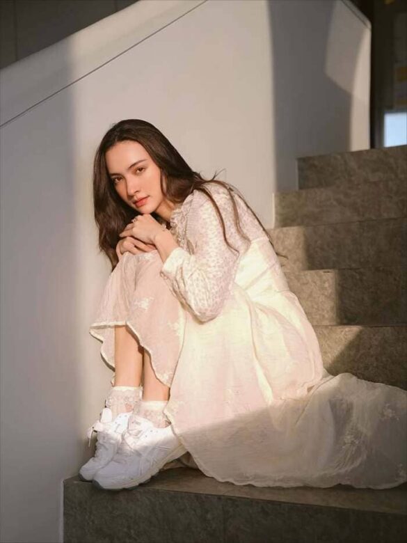 ly-lich-anna-glucks Lý lịch Anna Glucks