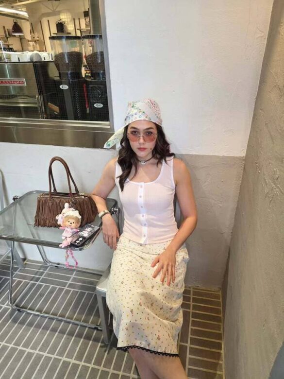 Lý lịch Chompoo Araya Alberta Hargate