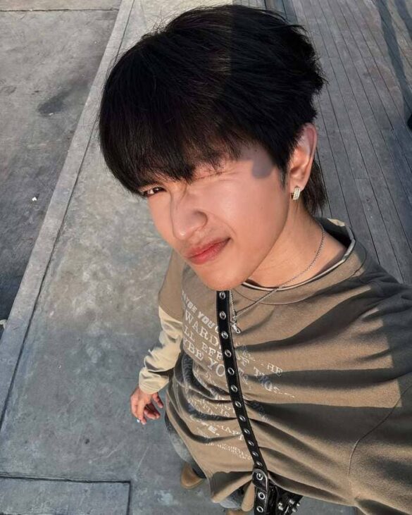 Profile Petch Ratana Aiamsaart