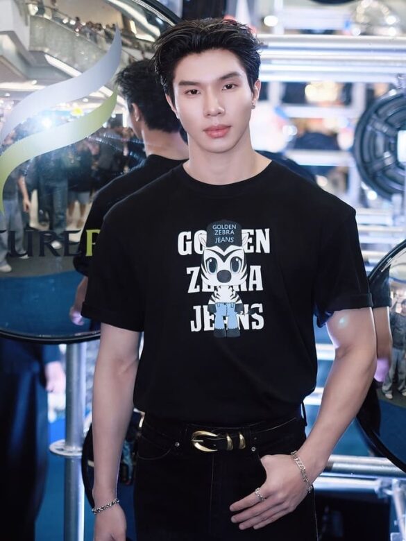 Tiểu sử Lee Long Shi