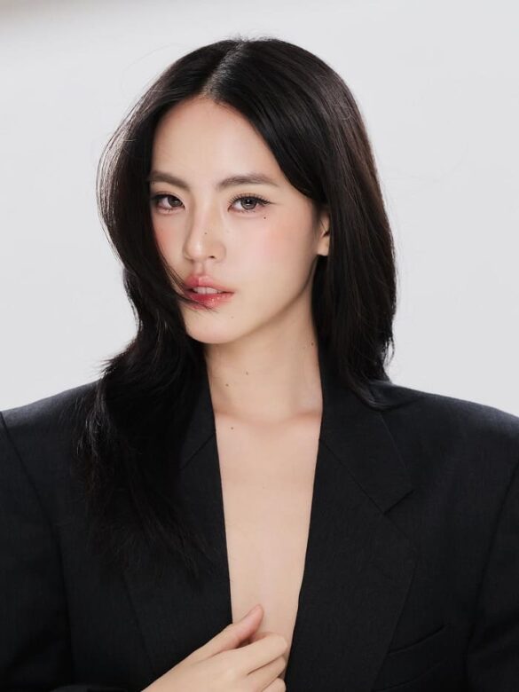 Tiểu sử Lilly Ladapa Thongkham