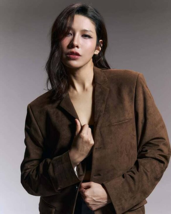 Tiểu sử Songjet Sarochinee Pethampai